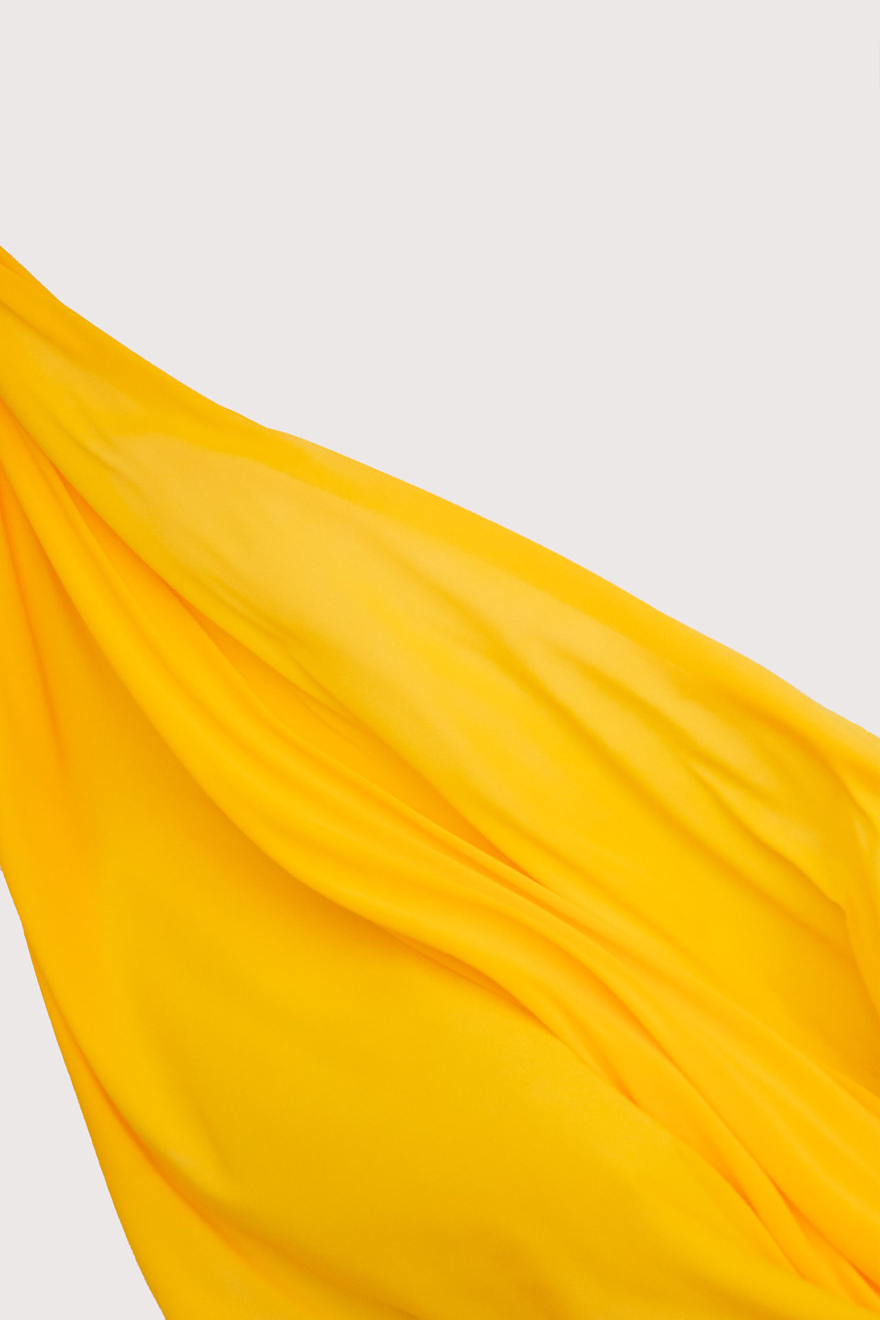 Forro de malha amarelo em movimento